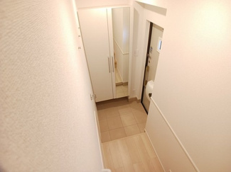 【玄関】 | ヒカルサ土浦神立ウエスト | シンプルで使いやすい玄関です