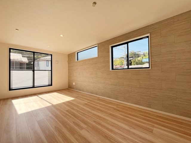 『八王子市新築戸建て』八王子市長沼町466【仲介手数料無料】　４期の居間・リビング|～仲介手数料無料☆八王子ひなた不動産～　八王子市長沼町　新築戸建て