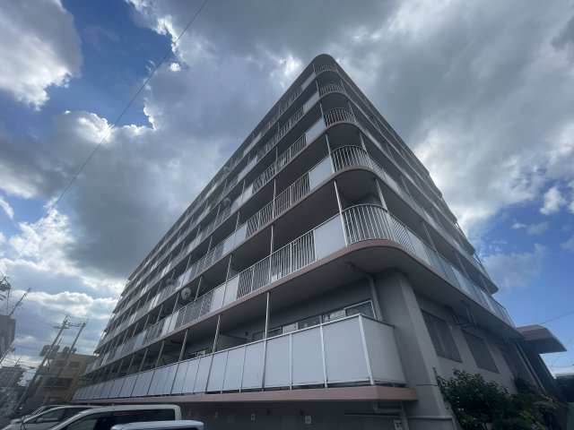 サーパス松島の外観