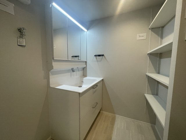 サーパス松島の独立洗面台