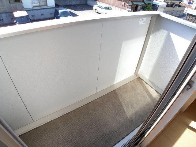 ヴェルヴィルのバルコニー|ヴェルヴィル