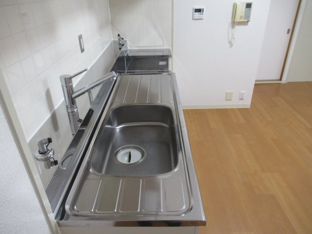 ハーバーランド神戸駅前２ＬＤＫのキッチン|使いやすいキッチンです