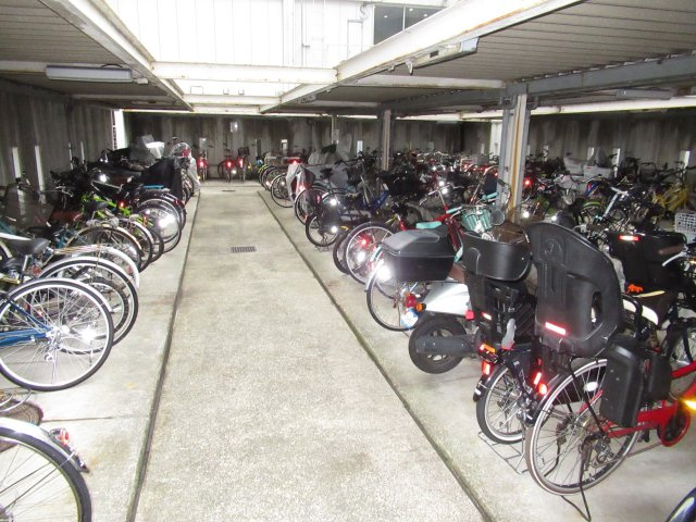 ハーバーランド神戸駅前２ＬＤＫのその他共用部分|駐輪場です