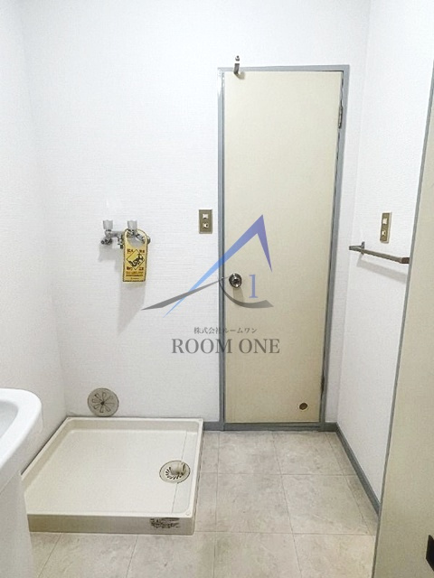 稲山弐番館のその他|洗濯機置き場です。