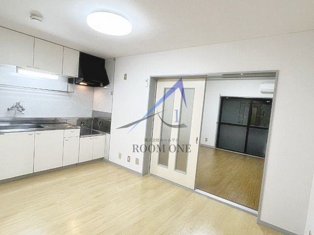 稲山弐番館の居間・リビング|洋室のお部屋です。