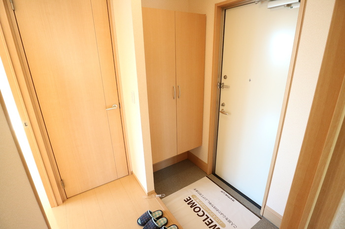 サニープレイス塩屋台の玄関