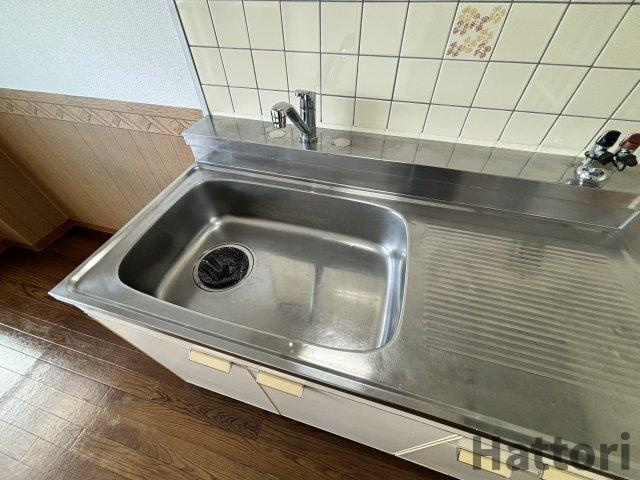 ドムール三国のキッチン