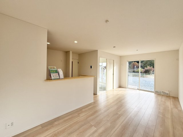 【居間・リビング】 | 前橋市粕川町女渕第2　1号棟