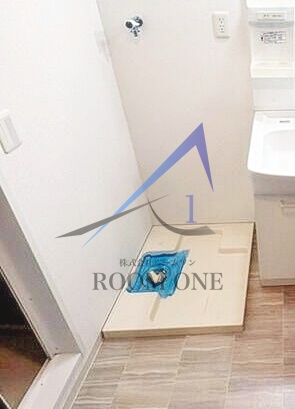 レジデンスサルバトーレの設備|洗濯機置き場です。