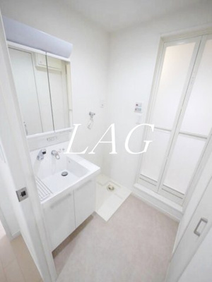 【洗面所】 | アマンヴィラ北千住 | 洗面台です。