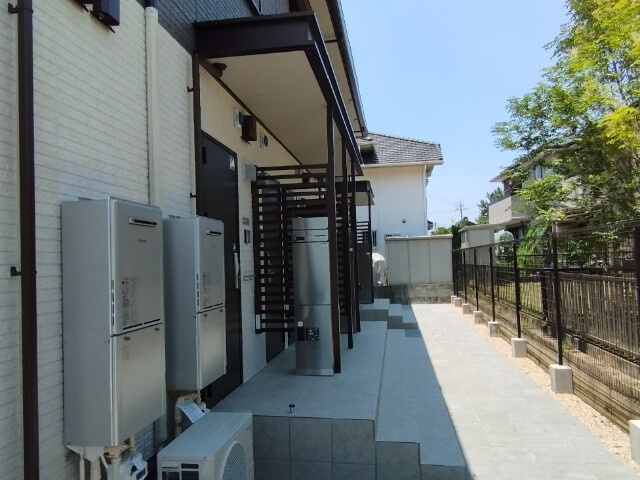 フォーブル小針の外観