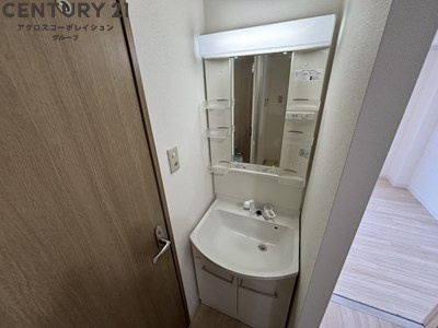 独立洗面化粧台付きでおすすめです！
