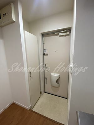 【玄関】 | リブリ・Hugel山手 | シューズボックスで玄関すっきり♪