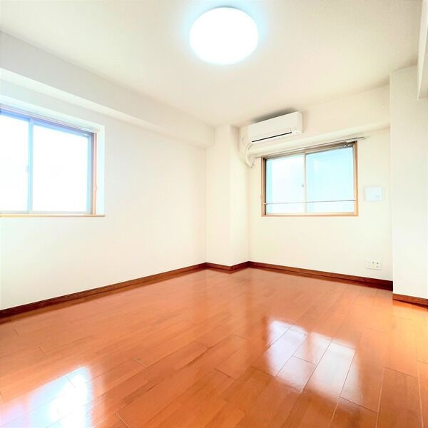 センチュリー富士見の内装