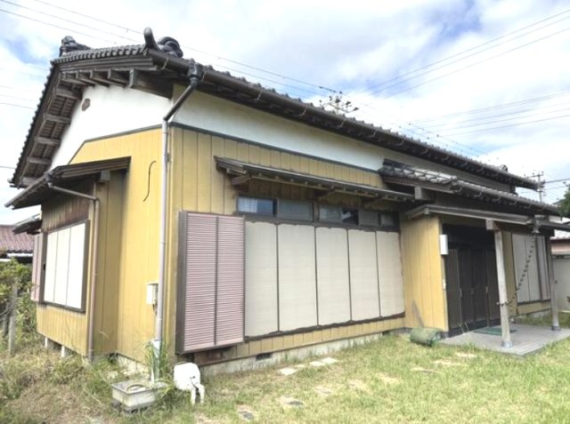 大網白里市四天木乙　平家中古戸建の間取り|敷地約188 洋間約10帖  和室約8帖×2部屋白里海岸まで徒歩約8分菜園やバーベキューが可能です。