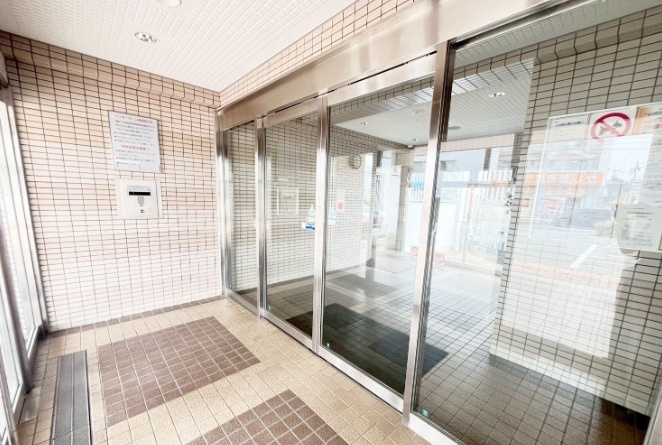 ライオンズマンション周船寺のエントランス|清潔なエントランスです