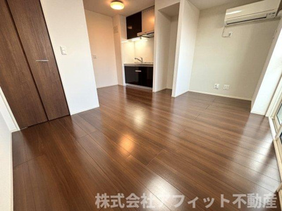 【居間・リビング】 | D-room新涯 | 洋室9.4帖