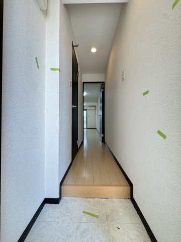 フジパレス杉本町Ⅱ番館の玄関