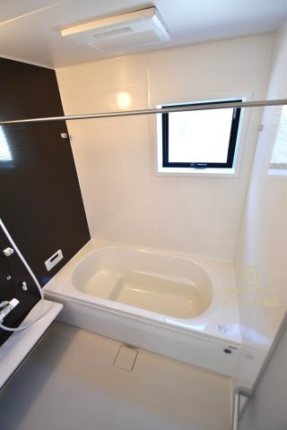 リーブルガーデン  城里町石塚　15期　1の浴室|ゆったりした1坪タイプシステムバスです。追い焚き機能付きで生活時間の違うご家族にもとても便利です！
