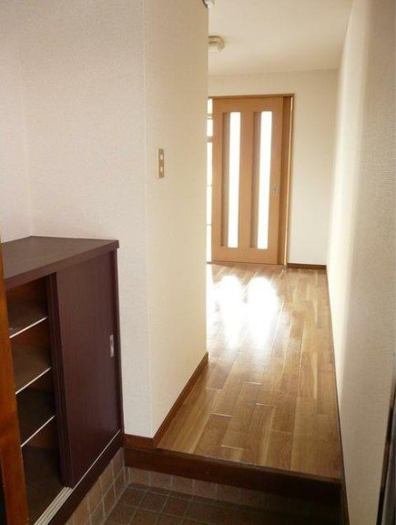 ローヤル上鷺の玄関