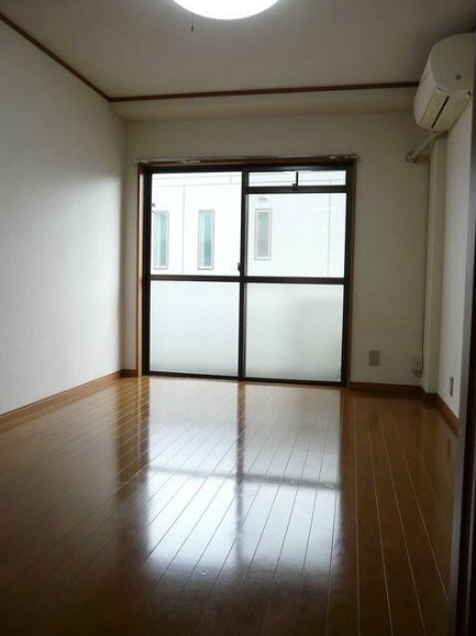 ローヤル上鷺の寝室