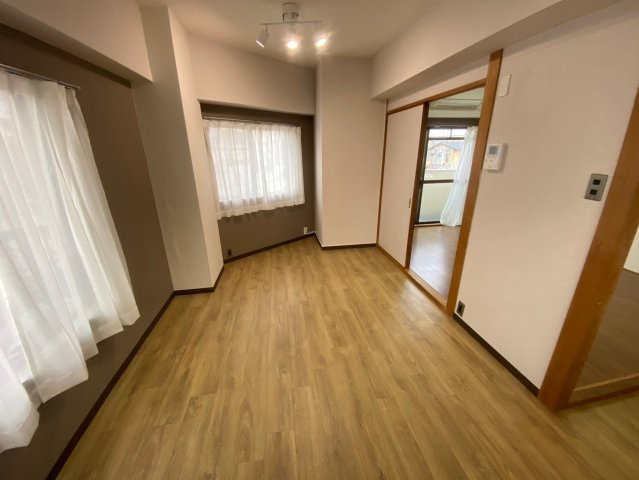 ROYALPALACE桜の町の寝室