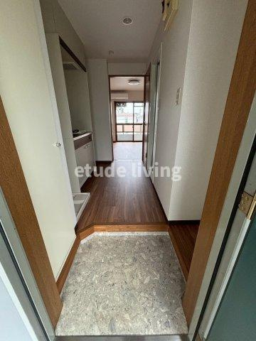 ミヤケンビルの玄関