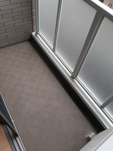 サニーハウスのバルコニー