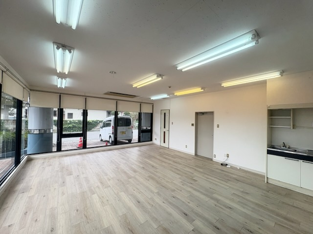 TSビルVのロビー