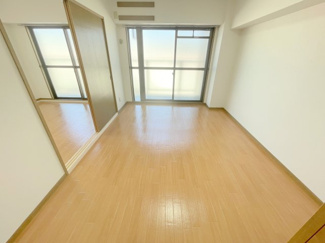 【寝室】 | アルファ　316 | 南東　洋室6帖