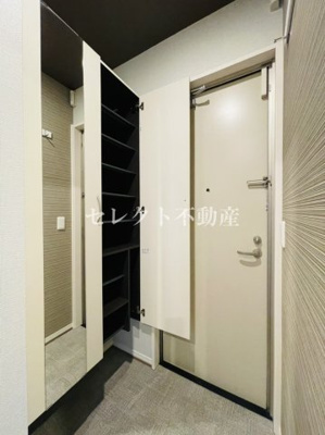 【玄関】 | エクスプレス新八代 A棟 | 【エクスプレス新八代 A棟 】