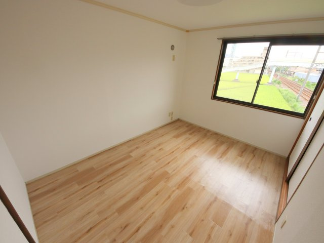 メゾンレックスの洋室