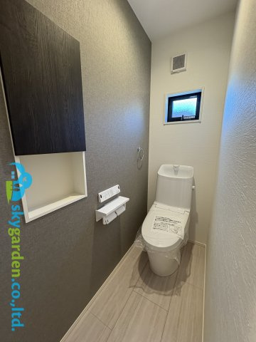 鎌倉市浄明寺４丁目　新築戸建　全1棟1号棟のトイレ|1階のトイレ