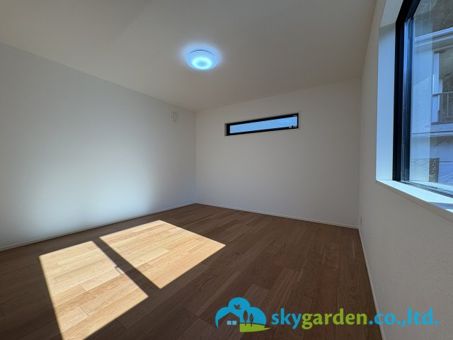 鎌倉市浄明寺４丁目　新築戸建　全1棟1号棟の寝室|広々とした洋室です