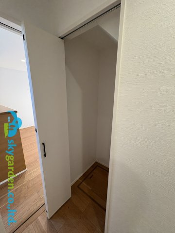 鎌倉市浄明寺４丁目　新築戸建　全1棟1号棟の収納|階段下を利用した収納