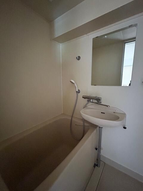 ＪＬＢグランエクリュ後楽園の浴室