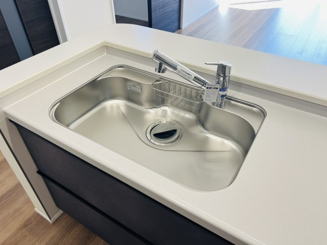 半田市岩滑高山町2丁目113-3『仲介手数料無料』新築戸建てのキッチン