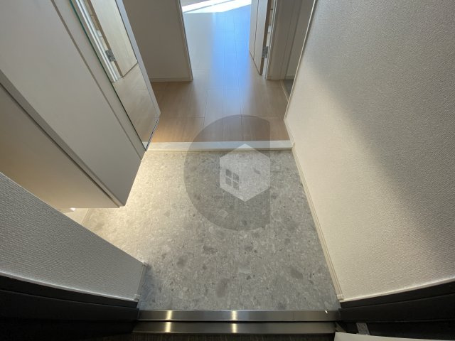 ムーンヒルズ大阪の玄関