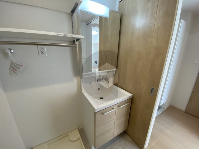 ムーンヒルズ大阪の独立洗面台