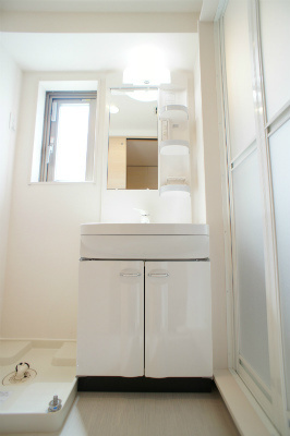 【洗面所】 | リブリ・カーサ三ツ沢 | 人気の独立洗面台♪