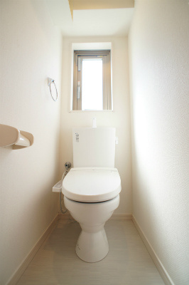 【トイレ】 | リブリ・カーサ三ツ沢 | 温水洗浄便座付き♪