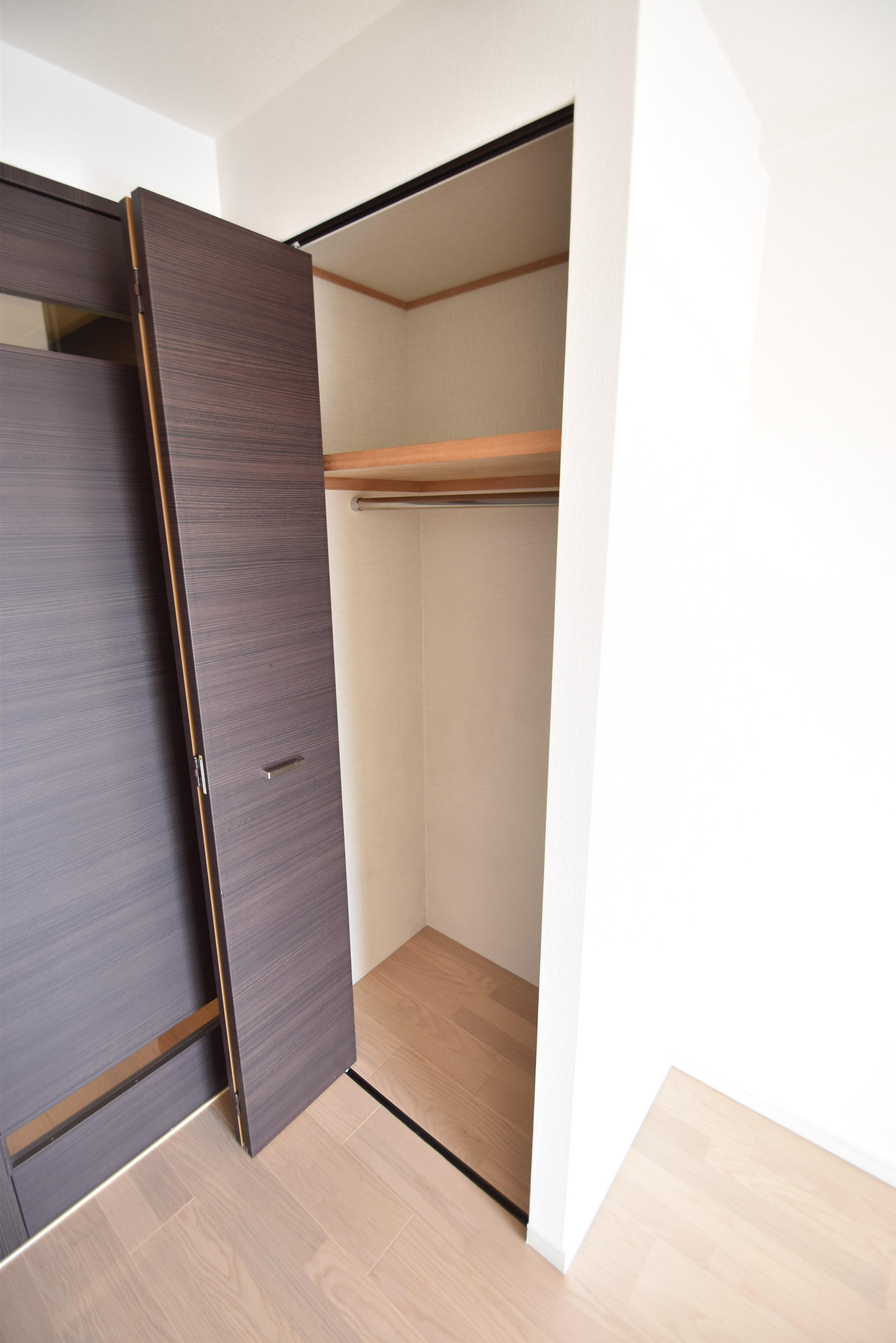 大阪市城東区鴫野西２丁目の賃貸マンションの収納