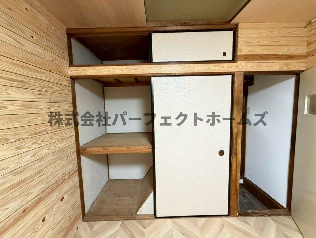 大東市北条2丁目テラスハウスの収納|収納豊富です