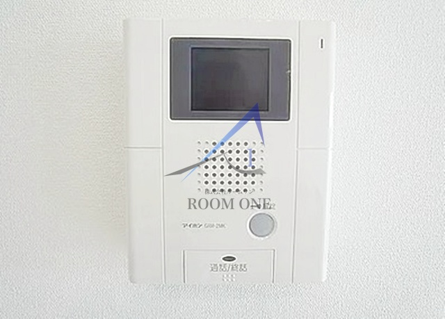 椿のセキュリティ|モニター付きインターホンです。