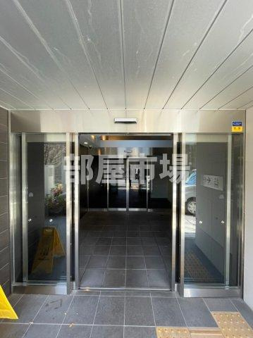 クレイシア亀戸のエントランス