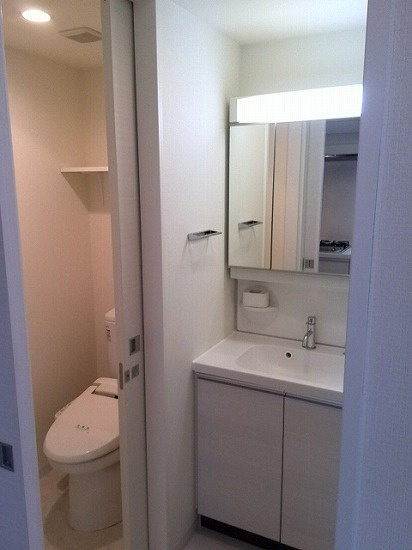 クレイシア亀戸の洗面所