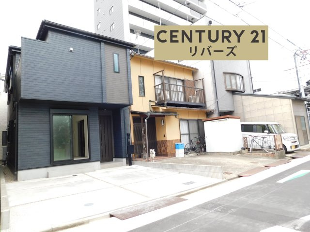 名古屋市昭和区円上町の新築一戸建の前面道路含む現地写真|☆限定１棟☆　新価格！いつでも見学出来ます♪（お問合せ当日、平日、水曜、夜間でもＯＫ）　駐車楽々並列２台ＯＫ！　食洗機や床暖房など設備充実♪　シャンピアポートまで徒歩６分！　