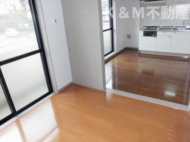 サンベント明原の居間・リビング|ゆったりとした居間です