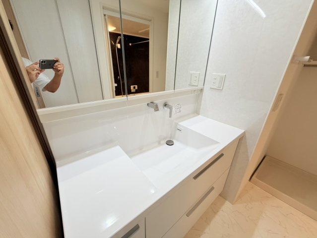 須磨シーサイドヒルズⅠの独立洗面台