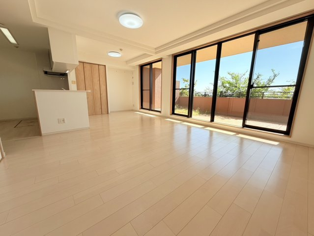 須磨シーサイドヒルズⅠの居間・リビング